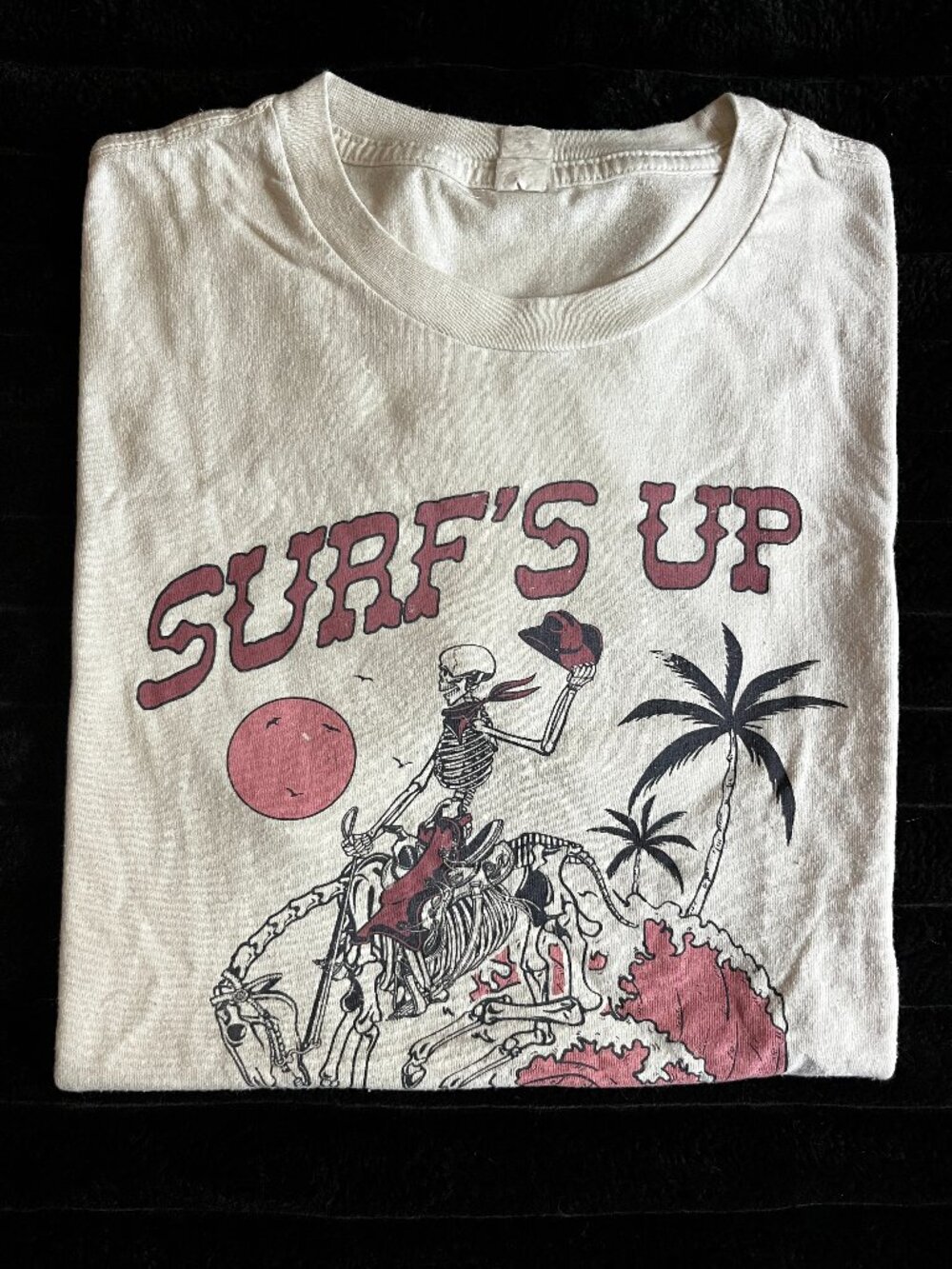 🍒 5/$25 🍒 Graphic T-shirt Surfs Up Skeleton Cowboy
